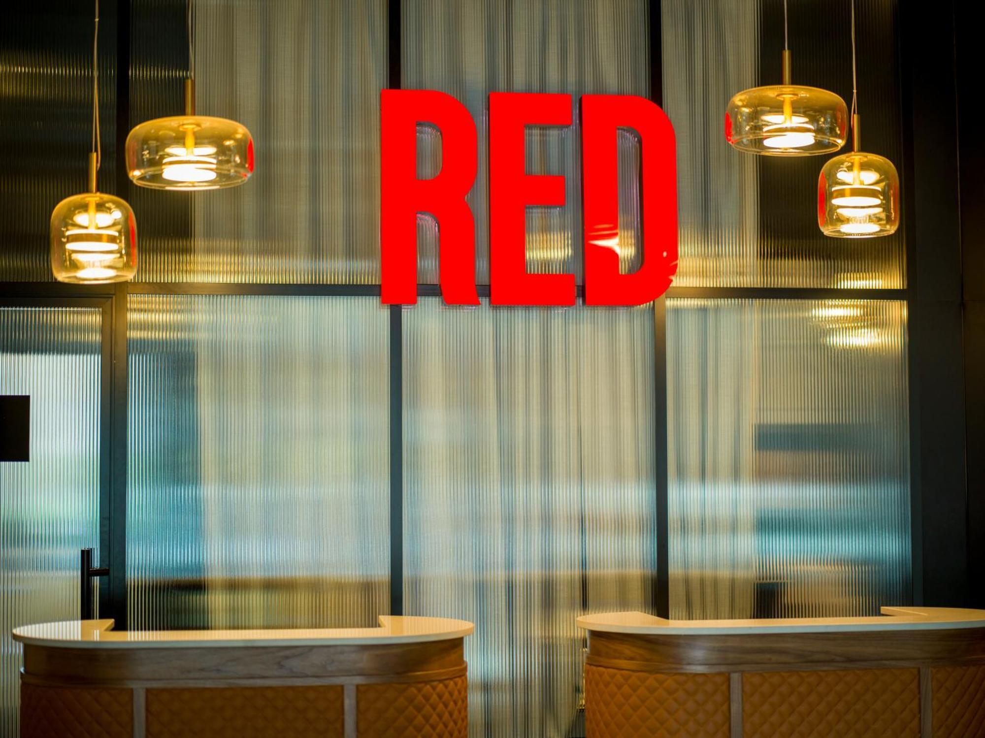 Radisson Red Belgrade Hotel Exterior foto