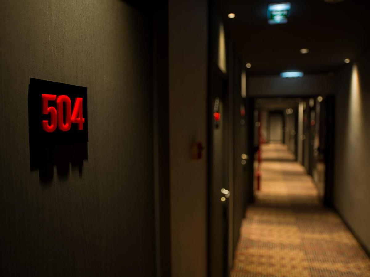 Radisson Red Belgrade Hotel Exterior foto